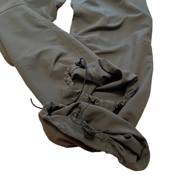 Women’s Mountain Equipment Co-Op (MEC) Grey All Season Pants - Size 10 - Picture 3 of 12